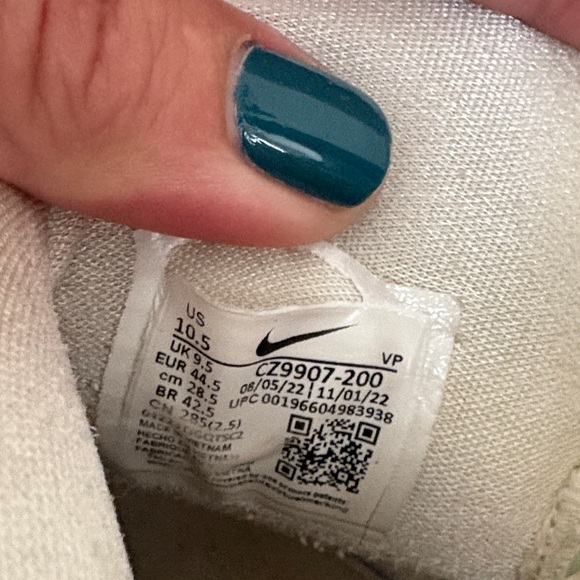 Nike GT Jump Basketball in Vivid Sky Gently Used - Men’s 10.5/Womens 12 - Picture 5 of 11